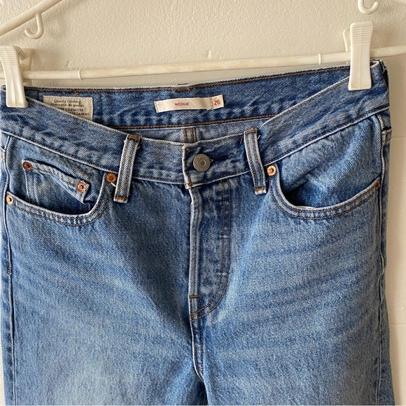 Levi's Wedgie Distressed Hem Jeans - Picture 2 of 10